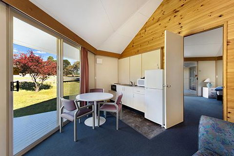 The Station Hotel - Accommodation Tasmania 2