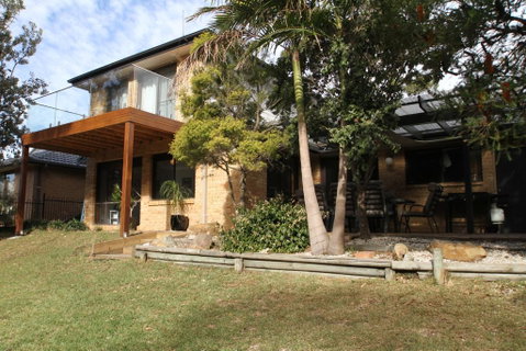 Thora Street Waterfront - Accommodation Tasmania 1