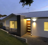 Three Bedroom Two Bathroom Family Home - Accommodation Tasmania