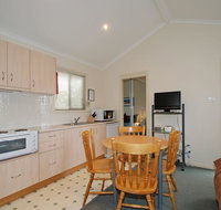 Triabunna Cabin  Caravan Park - Accommodation Tasmania
