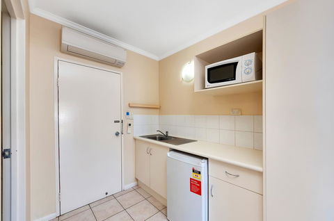 Tropical Queenslander - Accommodation Tasmania 2