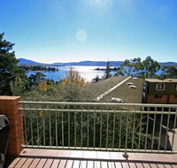 Twin Seasons 4 - Lake and Mountain Views - Accommodation Tasmania