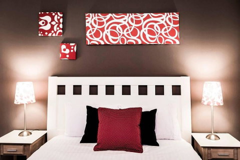 Two Bedroom Apt Next To Perth CBD With Parking. - Accommodation Tasmania 2