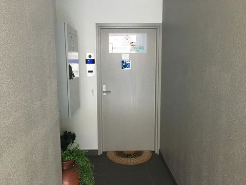 U101 Brunswick Living Brand New Deluxe Balcony Apartment Close To Airport And CBD - Accommodation Tasmania 2