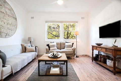 Unit 1/52 Mount St - Aquarium- Ground Floor Home 5 Mins Walk To Beach - Accommodation Tasmania 0