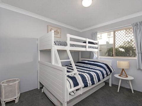 Unit 3 Emerald Shores - Shipping Lane Views! - Accommodation Tasmania 3