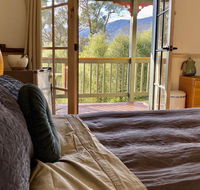 Valley Abode Large Studio Suite -private ensuite - Accommodation Tasmania