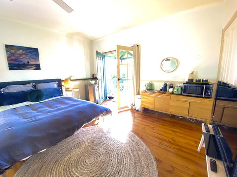 Valley Abode Large Studio Suite -private Ensuite - Accommodation Tasmania 2