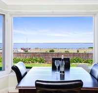 Victor Harbor Beachfront Bliss  WiFi - Accommodation Tasmania