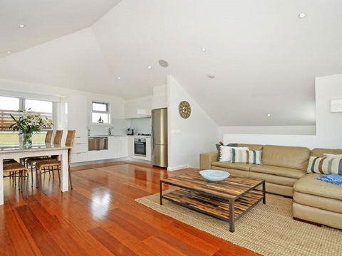 Villa By The Sea - Accommodation Tasmania 1
