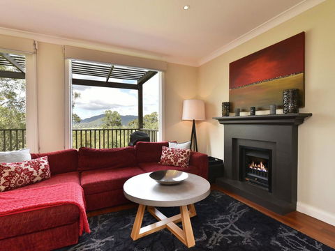 Villa Executive 2br Moscato Resort Condo Located Within Cypress Lakes Resort (nothing Is More Central) - Accommodation Tasmania 2