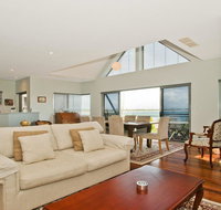Villa Mer - stylish waterfront accommodation - Accommodation Tasmania