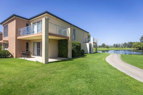 Villa On The Green - Accommodation Tasmania 0