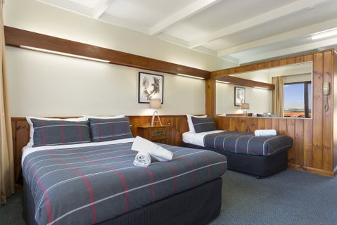 Village Family Motor Inn - Accommodation Tasmania 3