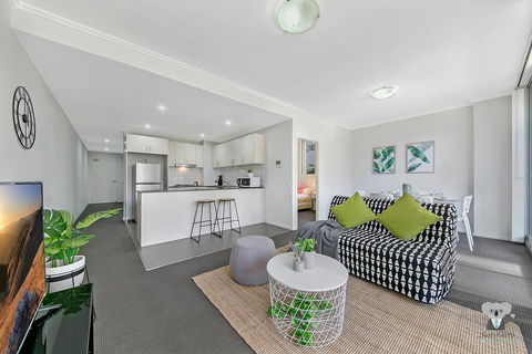 WARRICK FRAM 3 BEDS APT FREE PARKING WALK TO WESTFIELD CLOSE TO HOSPITAL NWF003 - Accommodation Tasmania 0