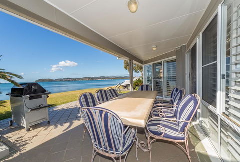 Waterfront Wonderland Foreshore Drive 41 - Accommodation Tasmania 0
