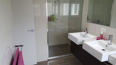 Central To Cowes - Accommodation Tasmania 11