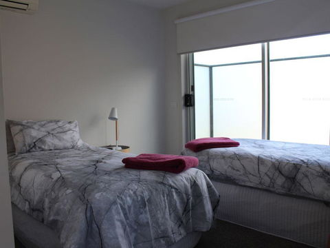 Central To Cowes - Accommodation Tasmania 8