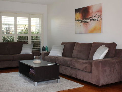 Central To Cowes - Accommodation Tasmania 2