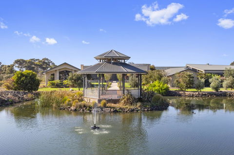 Quality Hotel Point Cook - Accommodation Tasmania 42