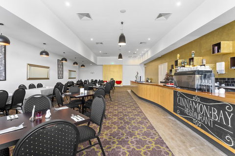 Quality Hotel Point Cook - Accommodation Tasmania 17