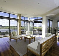 19 Glen Eagles Close - Accommodation Tasmania