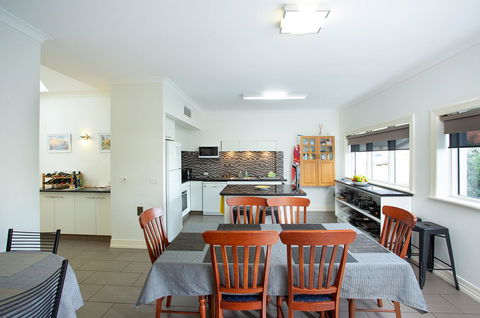 Austral Place 88 Via Merri River - Accommodation Tasmania 2