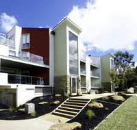 Phillip Island Towers - Accommodation Tasmania