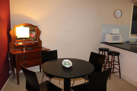 Australian Home Away @ Box Hill 2 Bedroom - Accommodation Tasmania 9