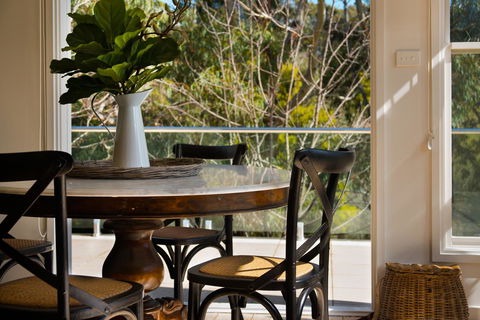Lake Como Villa - Accommodation Tasmania 5