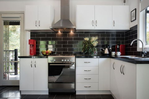 Cottage 4A - Accommodation Tasmania 3