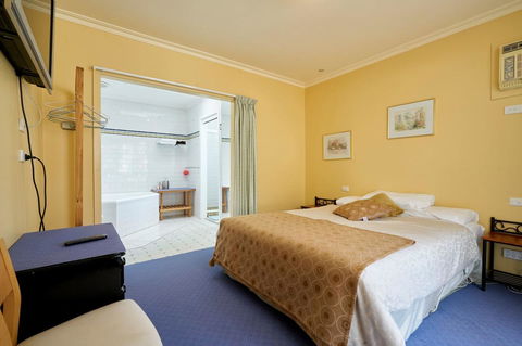 Cottages For Two - Accommodation Tasmania 9