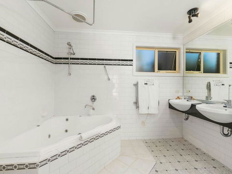 Cottages For Two - Accommodation Tasmania 2