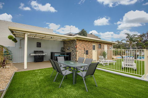 Hybiscus Waterfront Apartments - Accommodation Tasmania 35
