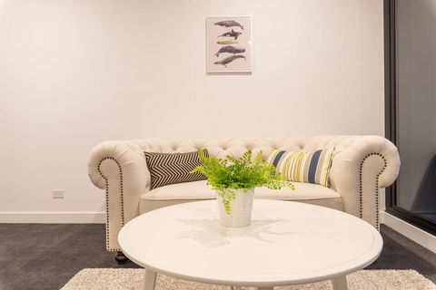 Astrina 2 Bed 2 Bath Apartment - Accommodation Tasmania 2