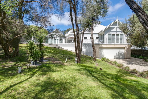 Perfect Blairgowrie Beach House - Accommodation Tasmania 2