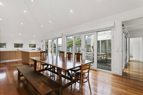 Perfect Blairgowrie Beach House - Accommodation Tasmania 9
