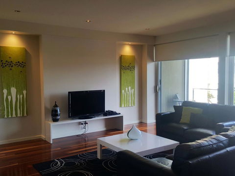 104 On Merri Apartments - Accommodation Tasmania 20