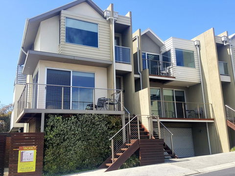 104 On Merri Apartments - Accommodation Tasmania 15