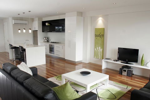 104 On Merri Apartments - Accommodation Tasmania 10
