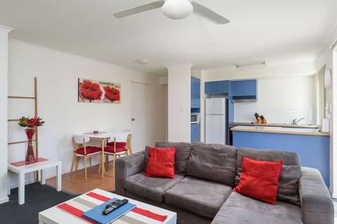Rainbow Getaway Holiday Apartments - Accommodation Tasmania 6