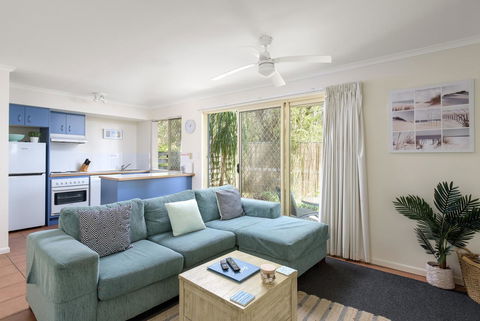 Rainbow Getaway Holiday Apartments - Accommodation Tasmania 10