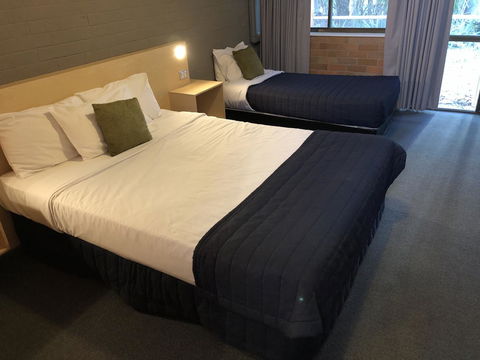 Bribie Island Hotel - Accommodation Tasmania 1