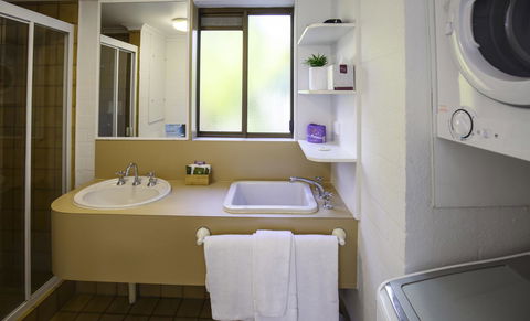 Ocean Breeze Resort - Accommodation Tasmania 34