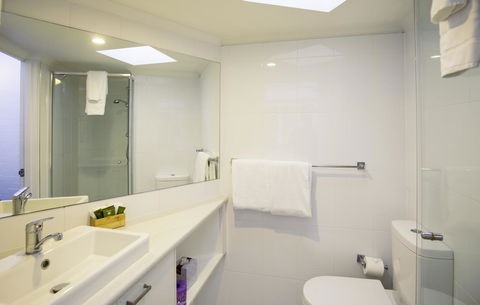 Ocean Breeze Resort - Accommodation Tasmania 9