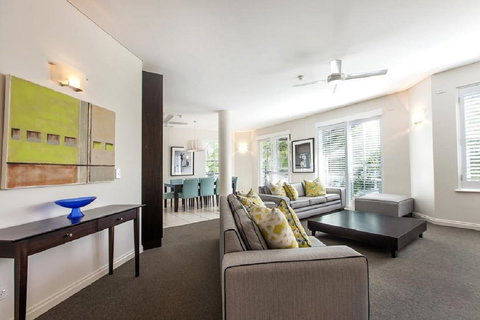 Emerald Noosa - Accommodation Tasmania 7
