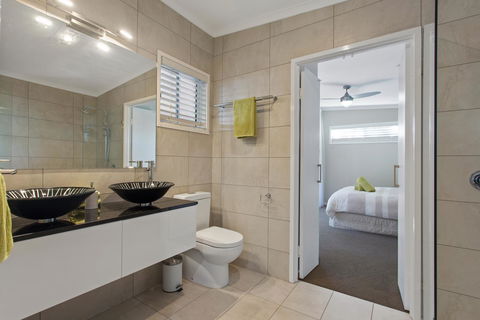 Pandanus Spa Cottage - Accommodation Tasmania 4
