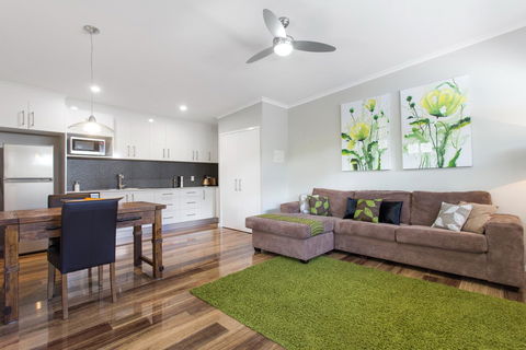 Pandanus Spa Cottage - Accommodation Tasmania 10