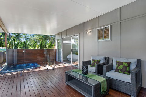 Pandanus Spa Cottage - Accommodation Tasmania 2