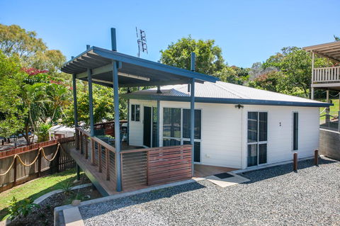 Sunset Cabins 1770 - Accommodation Tasmania 10